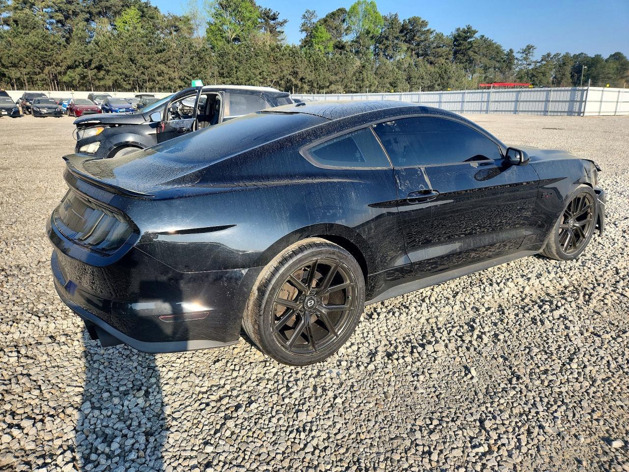 2018 Ford Mustang Gt - zdjęcie 3