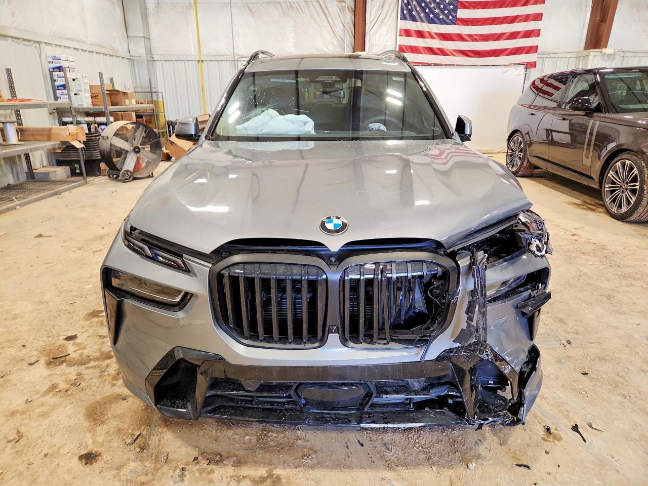 2025 BMW X7 xDrive40I - zdjęcie 5