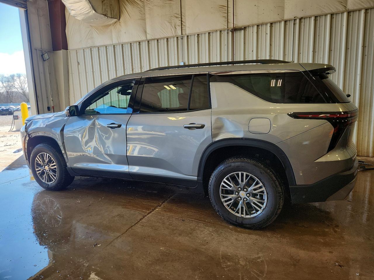 2026 Chevrolet Traverse Lt - zdjęcie 2