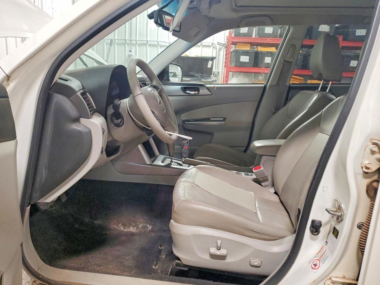 2013 Subaru Forester Limited - zdjęcie 7