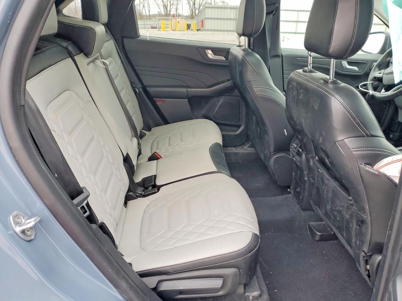 2023 Ford Escape - zdjęcie 11