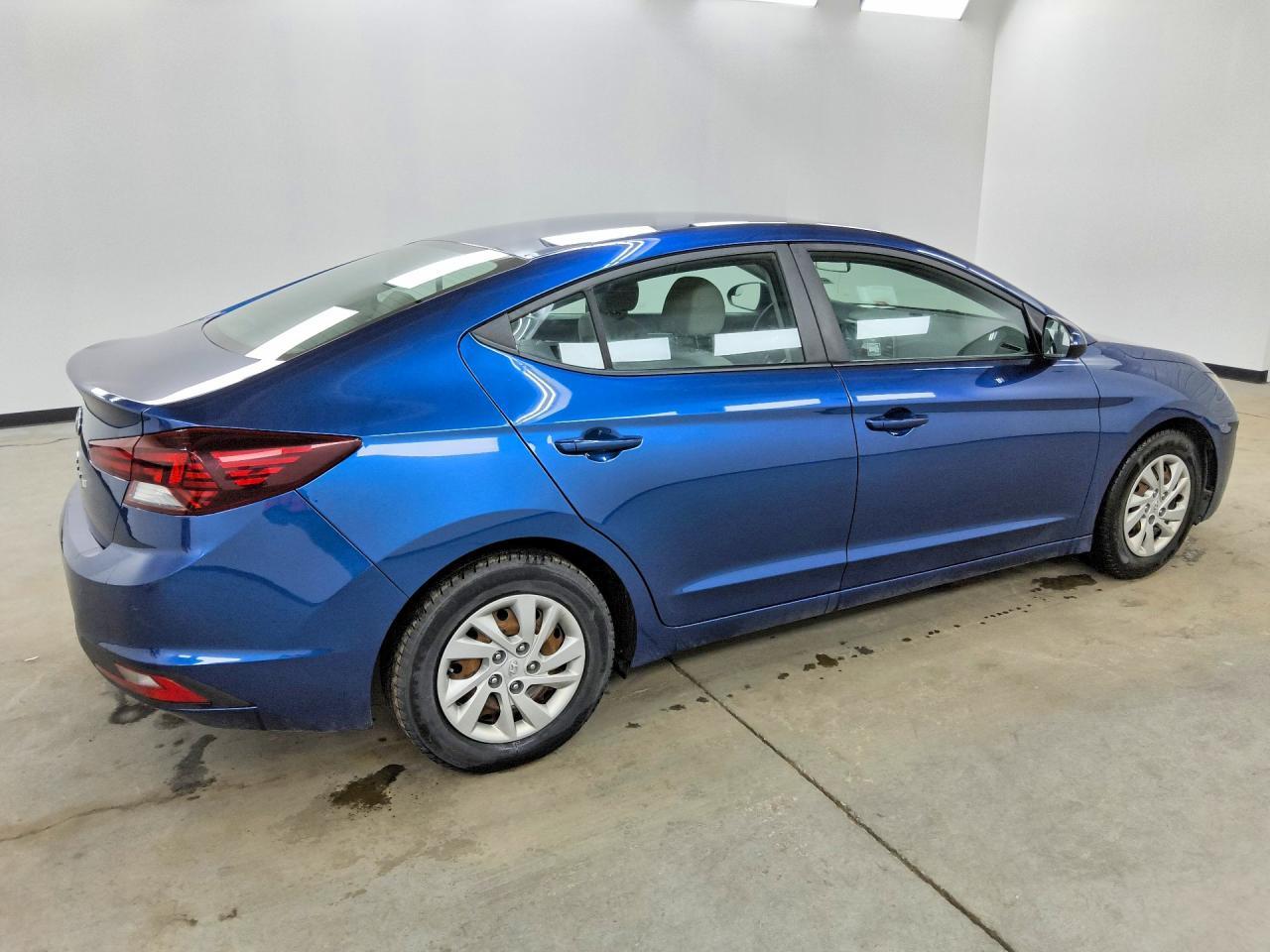 2019 Hyundai Elantra Se - zdjęcie 3