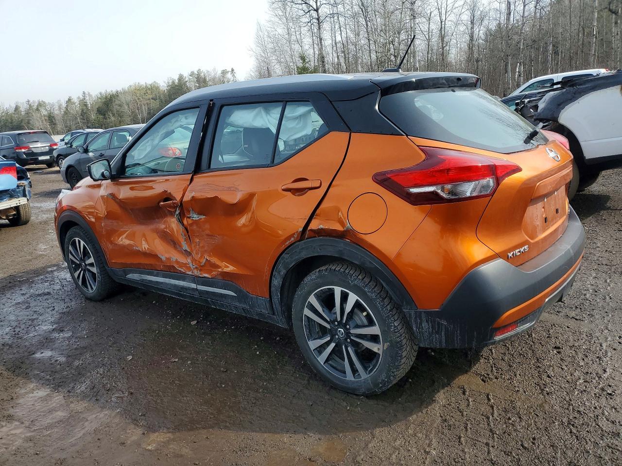 2019 Nissan Kicks S - zdjęcie 2