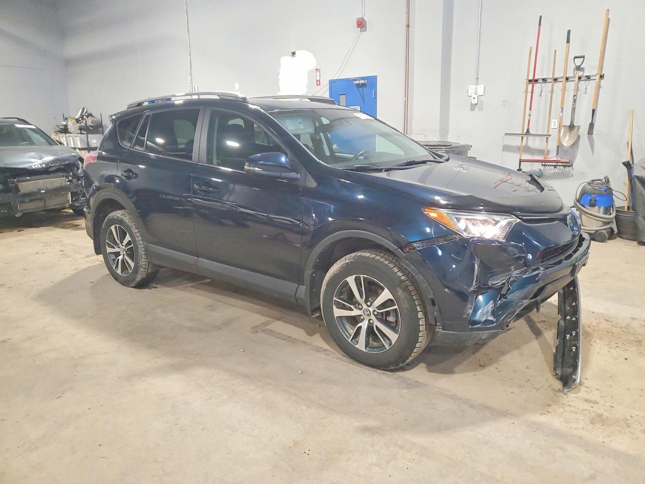 2017 Toyota Rav4 Xle - zdjęcie 4