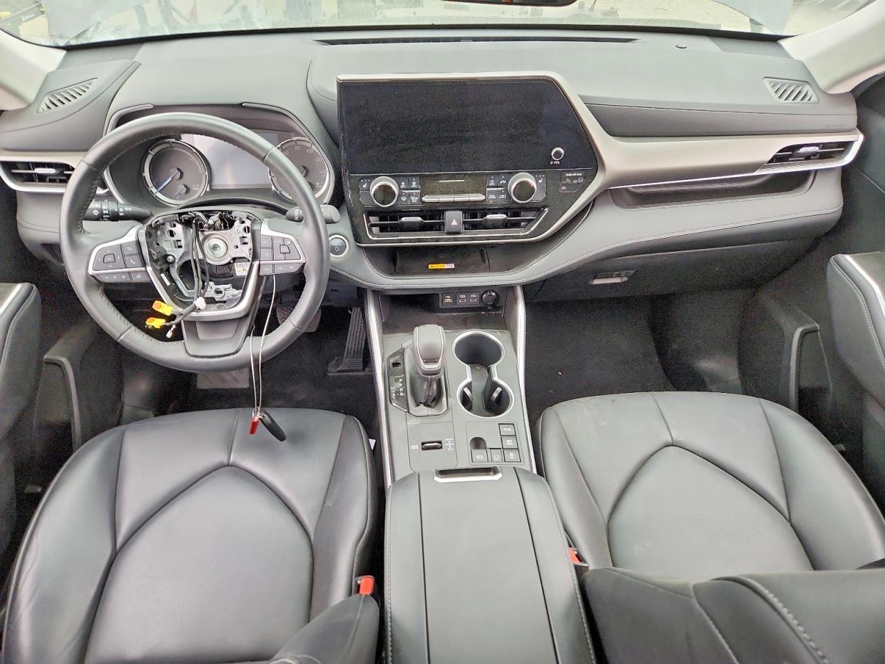 2024 Toyota Highlander Hybrid Xle - zdjęcie 8