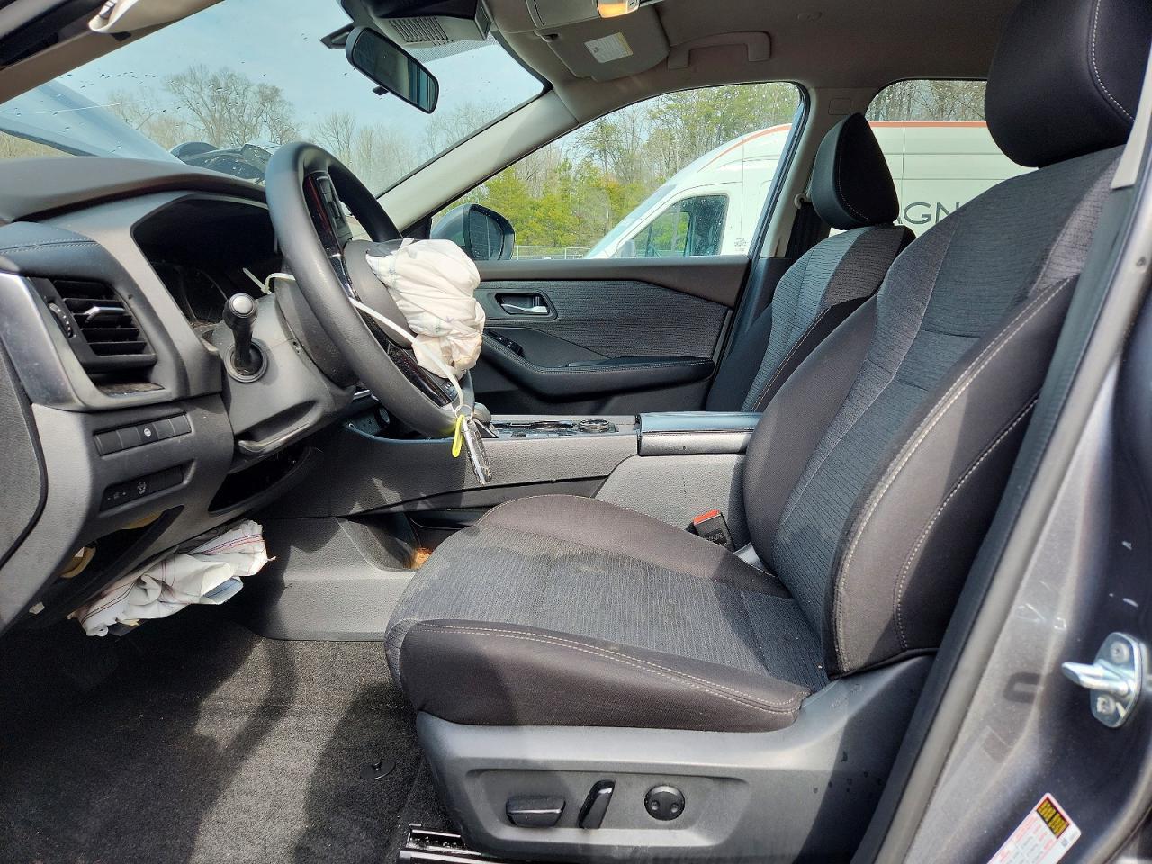 2023 Nissan Rogue Sv - zdjęcie 7