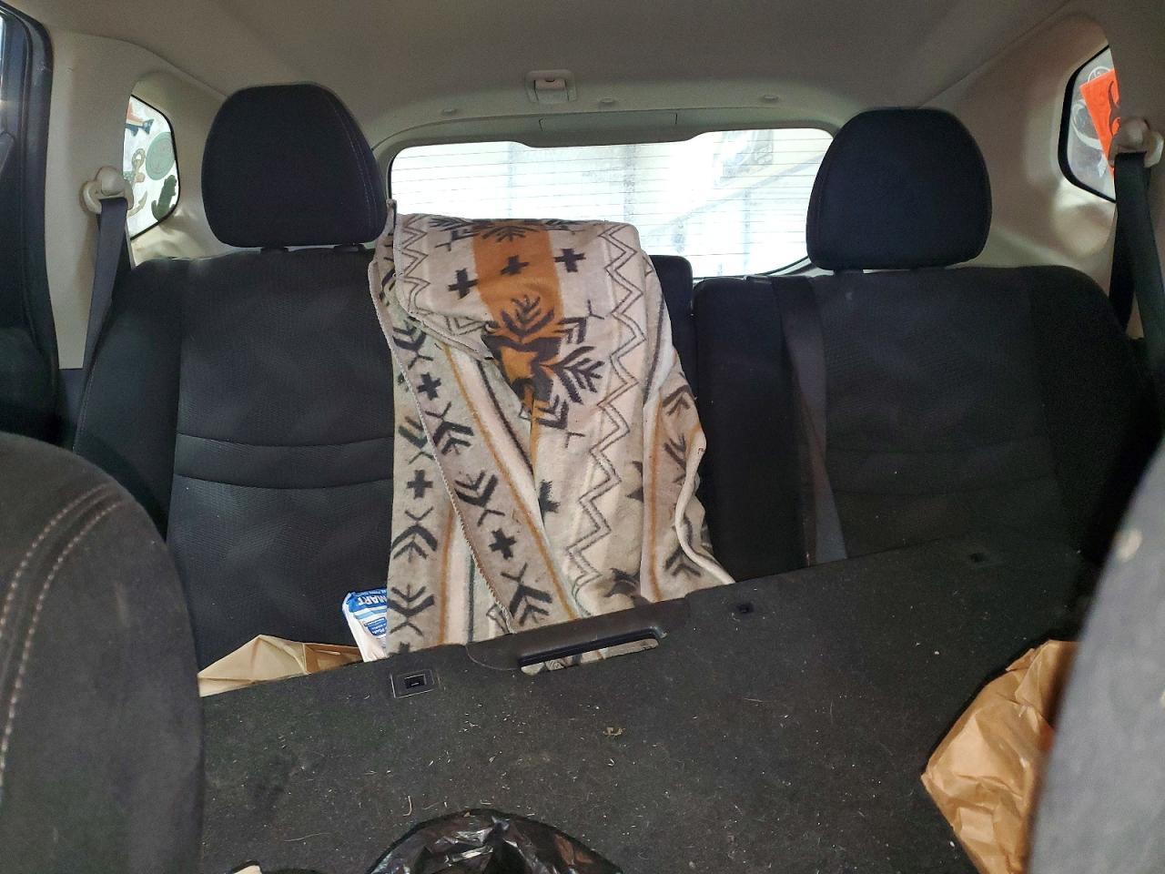 2014 Nissan Rogue S - zdjęcie 10