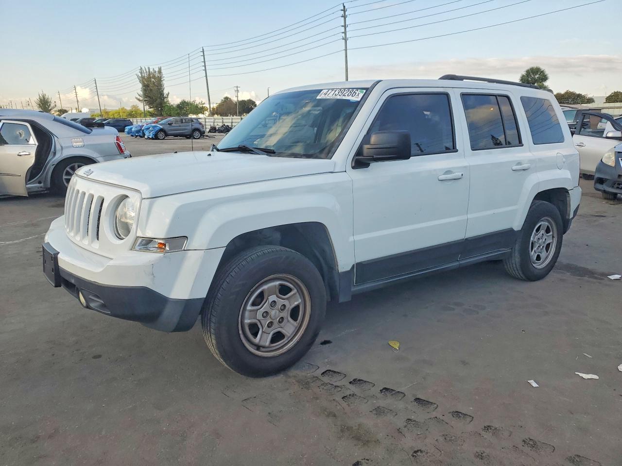 2016 Jeep Patriot Sport - zdjęcie główne