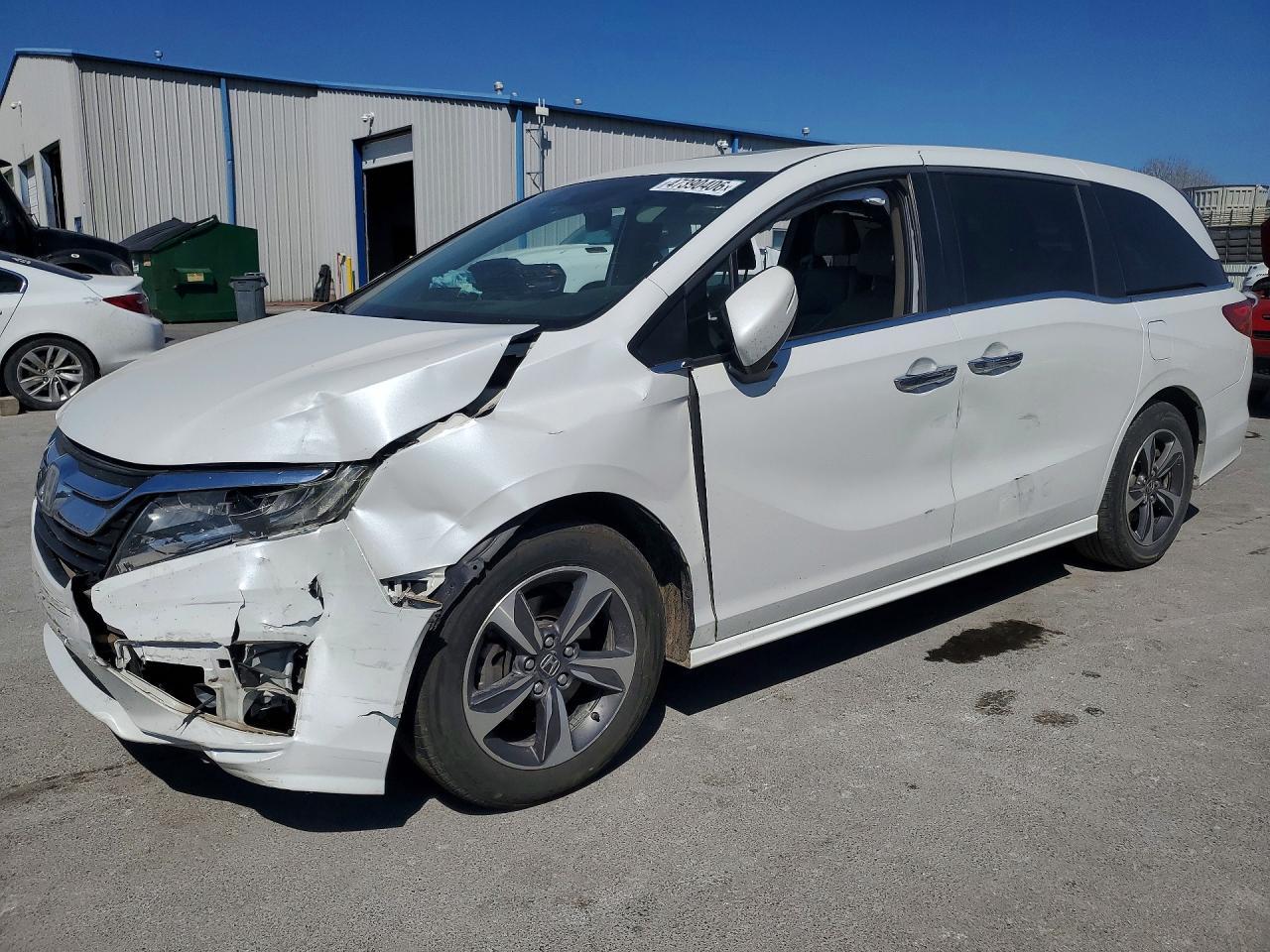 2020 Honda Odyssey Touring - zdjęcie główne
