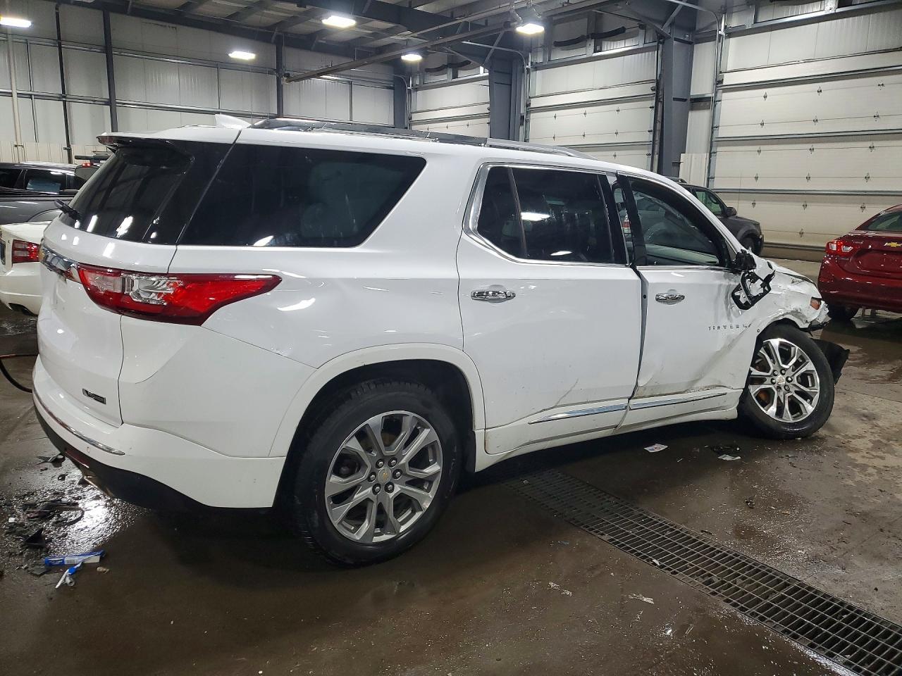2018 Chevrolet Traverse Premier - zdjęcie 3
