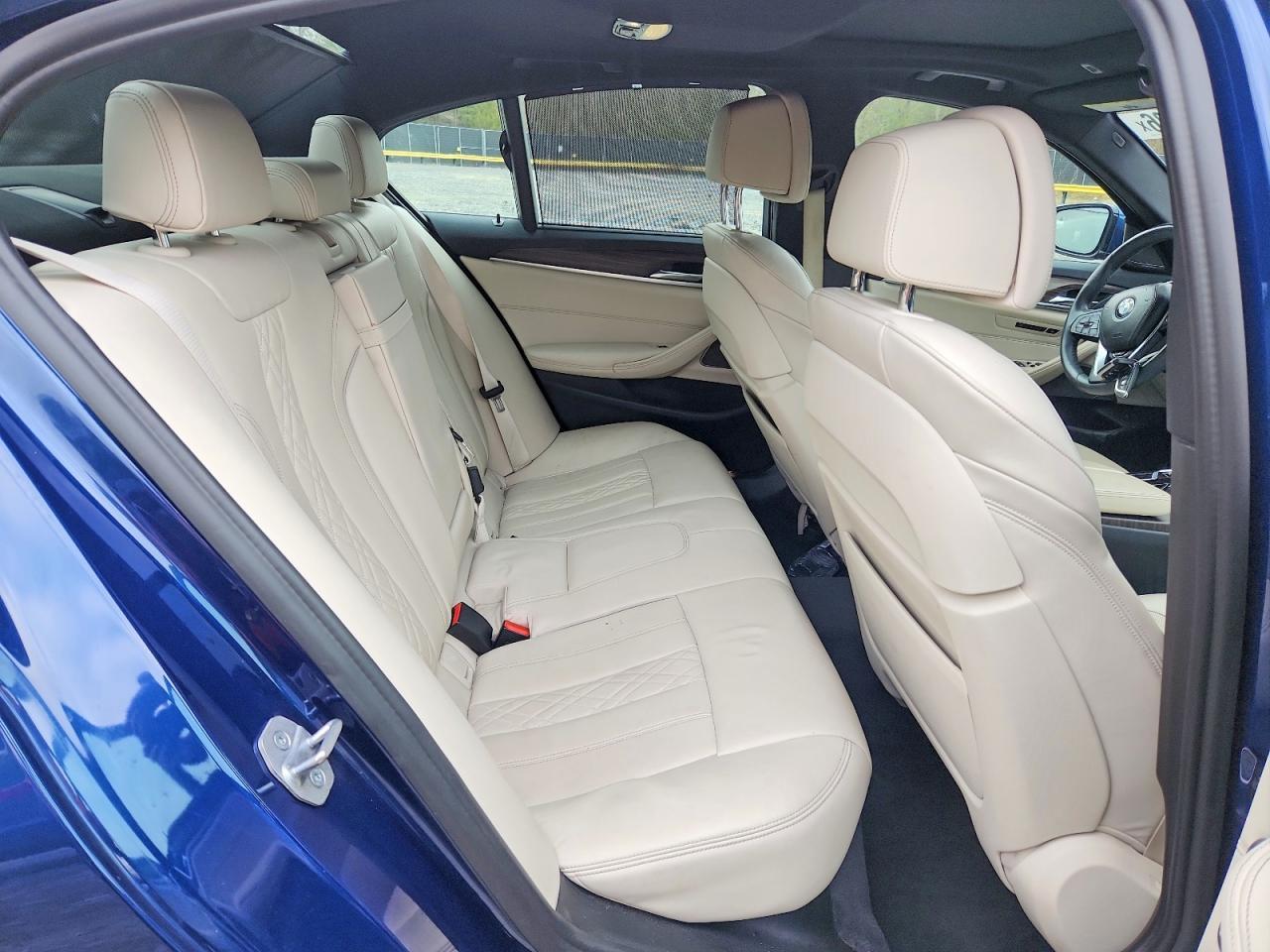2022 BMW 540 Xi - zdjęcie 10