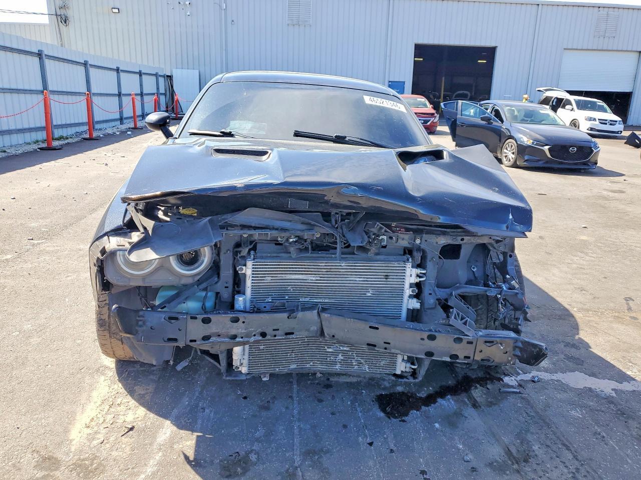 2015 Dodge Challenger R - zdjęcie 5