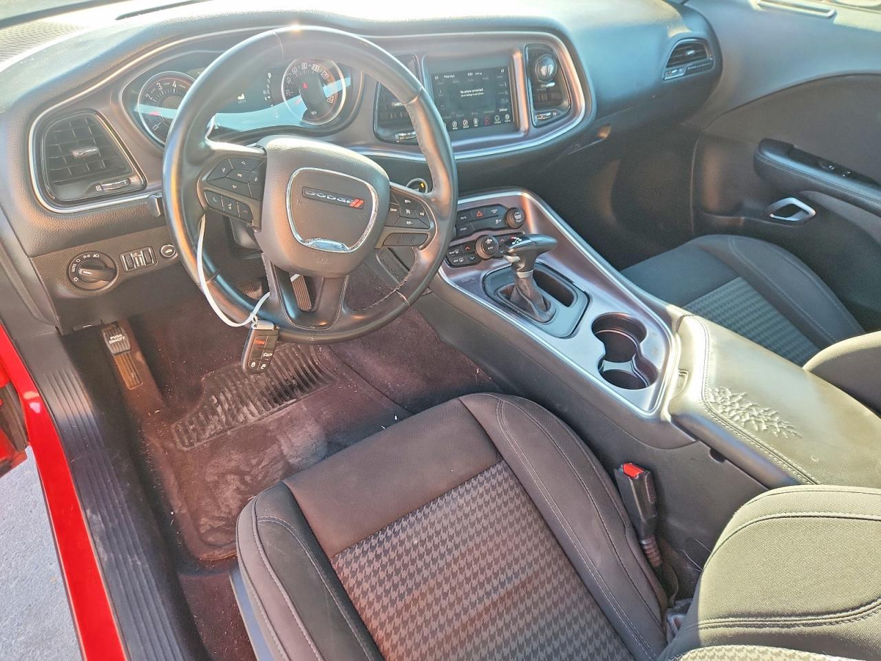 2018 Dodge Challenger Sxt - zdjęcie 8