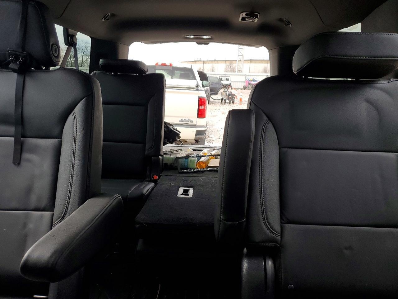 2021 Chevrolet Suburban K1500 Lt - zdjęcie 10