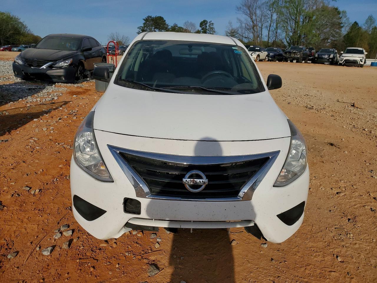 2015 Nissan Versa 1.6 S Plus - zdjęcie 5