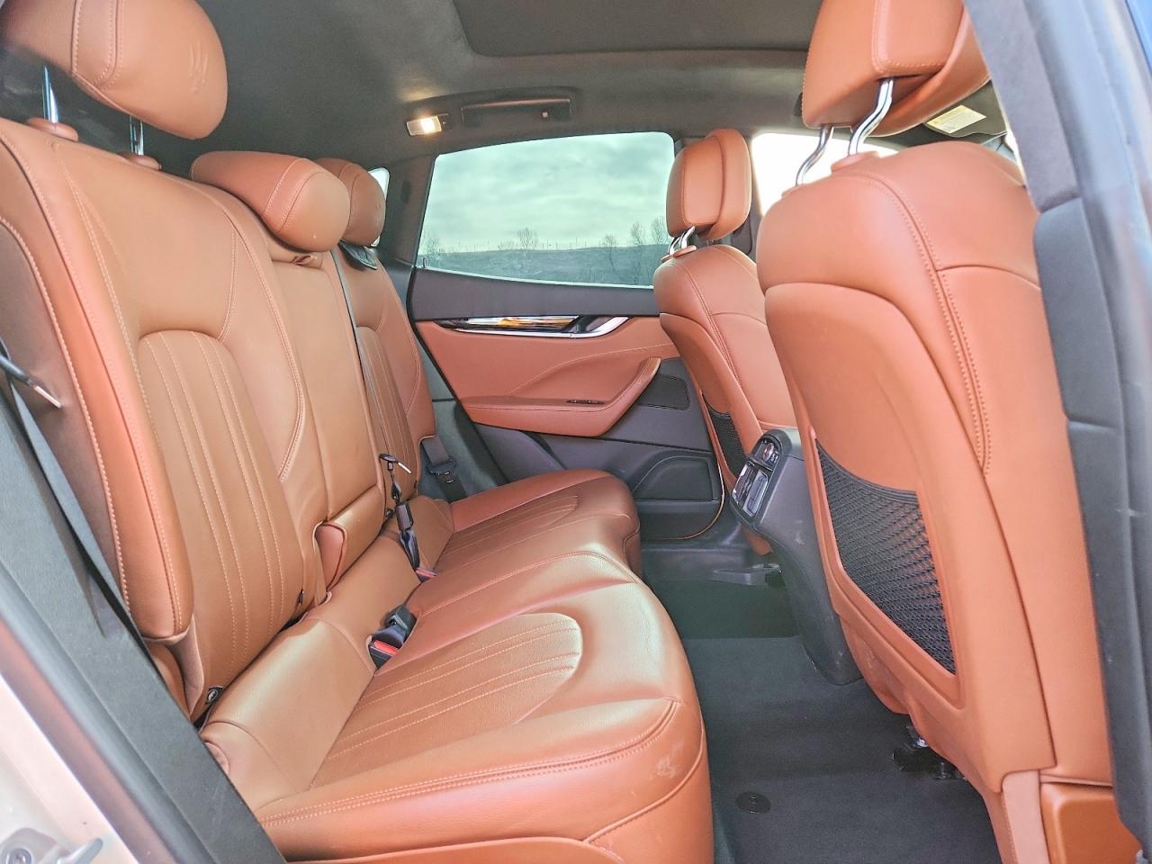 2022 Maserati Levante Base - zdjęcie 11