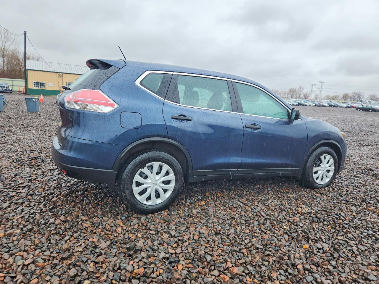 2016 Nissan Rogue S - zdjęcie 3