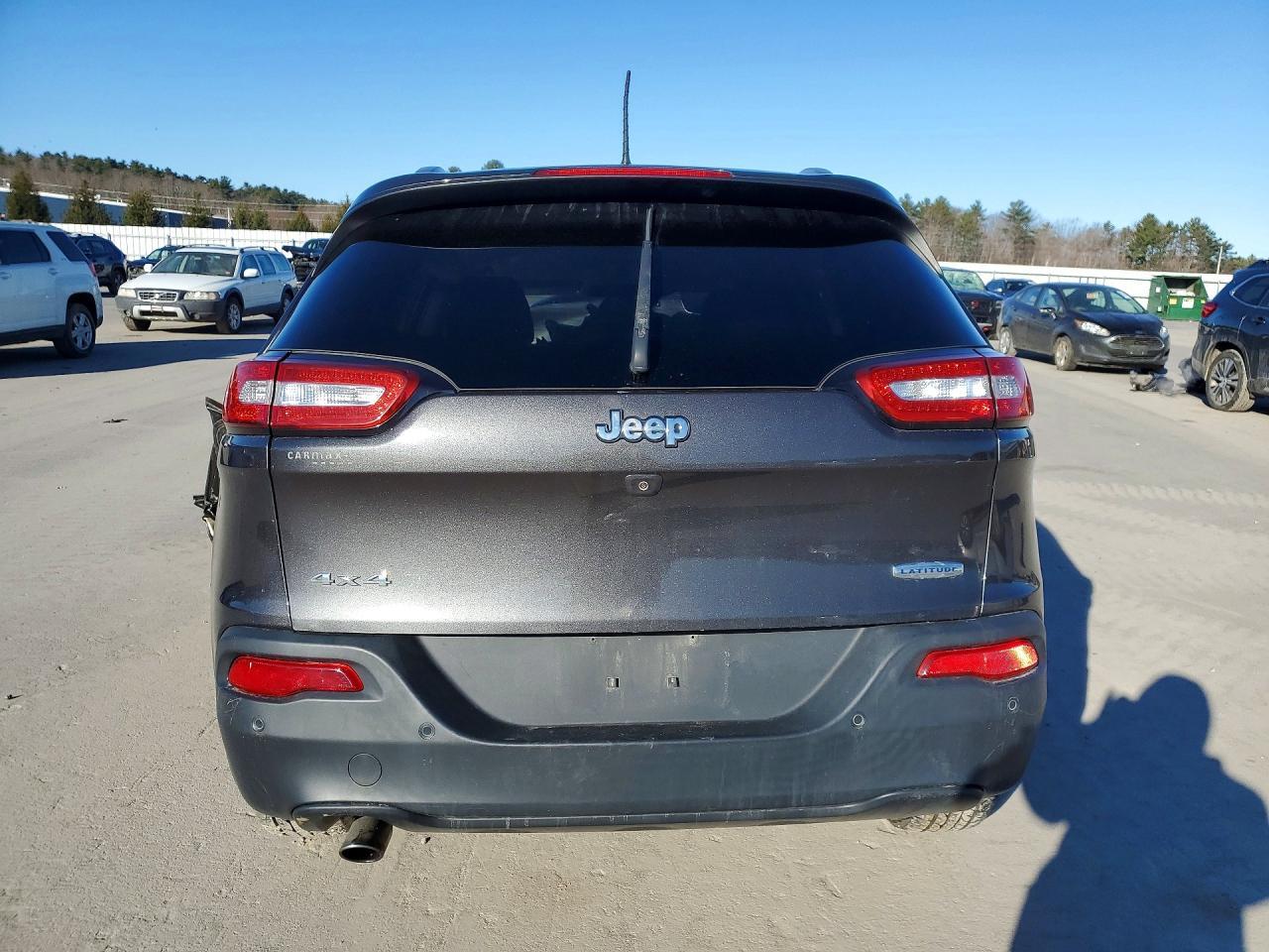 2016 Jeep Cherokee Latitude - zdjęcie 6
