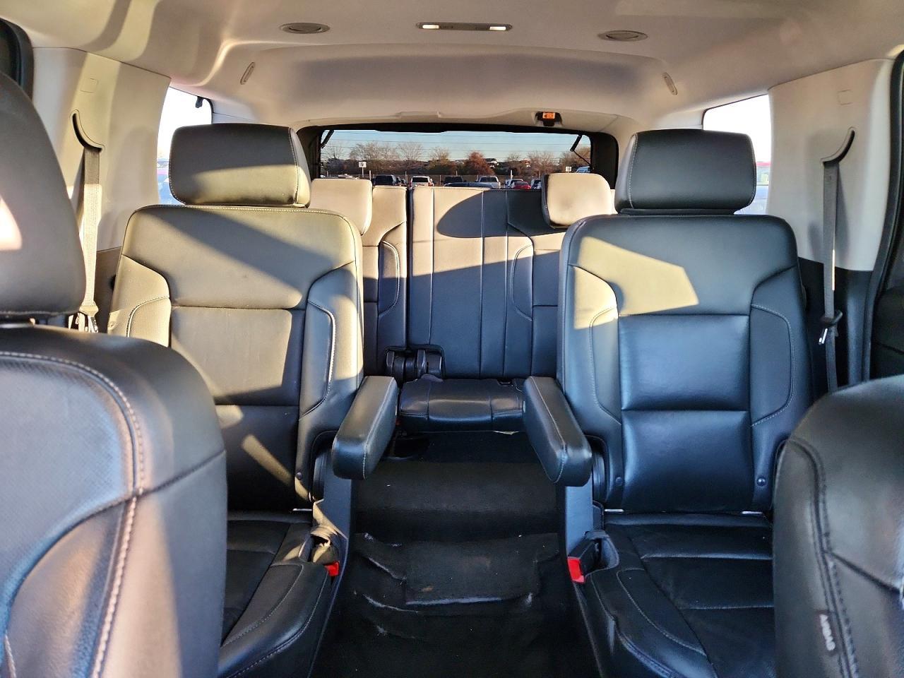 2018 Chevrolet Tahoe C1500 Premier - zdjęcie 10
