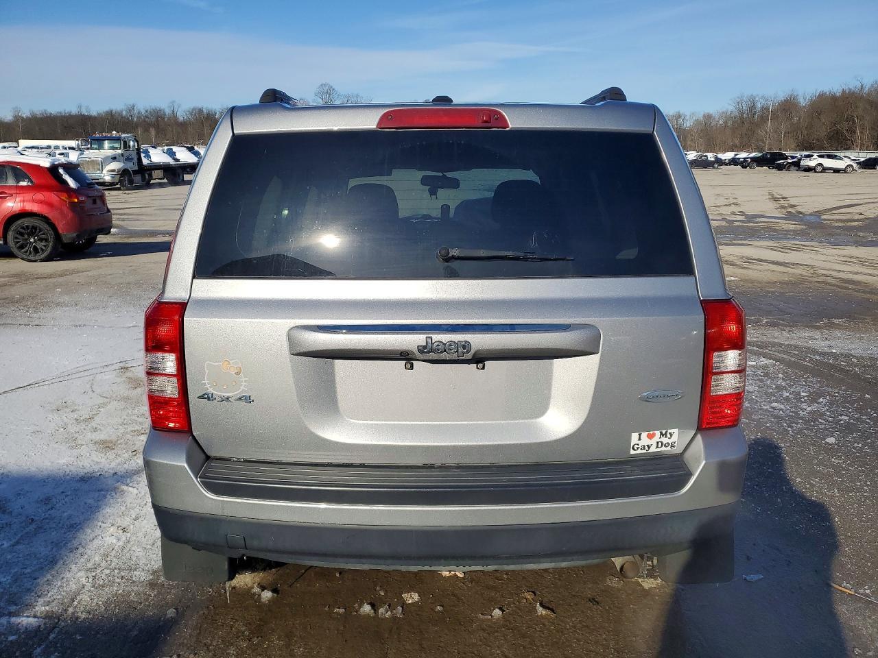 2016 Jeep Patriot Latitude - zdjęcie 6