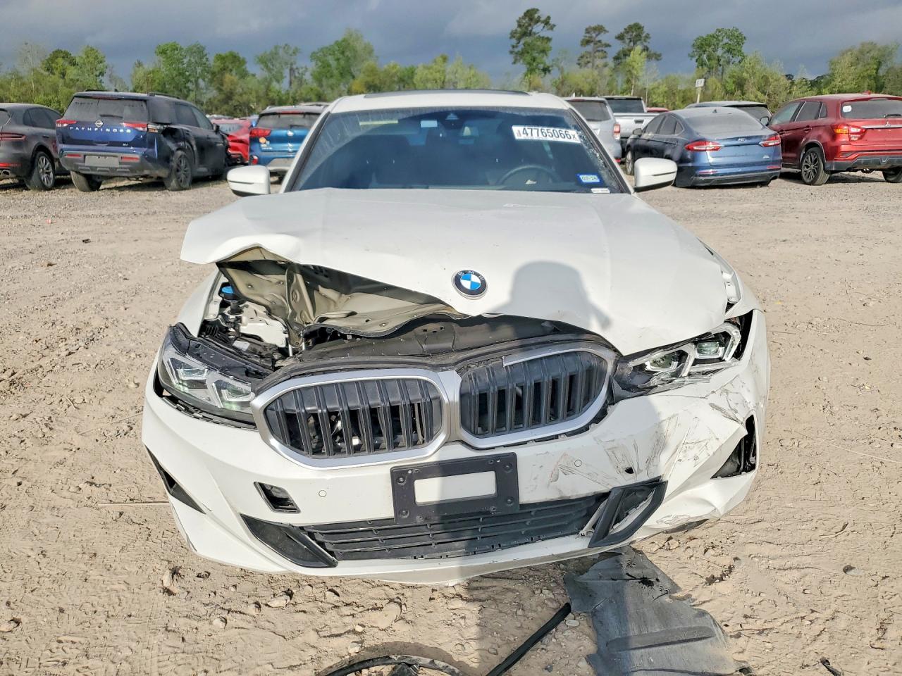 2024 BMW 330I - zdjęcie 5