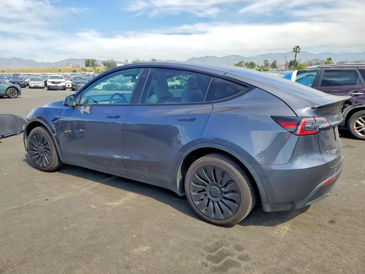 2022 Tesla Model Y - zdjęcie 2