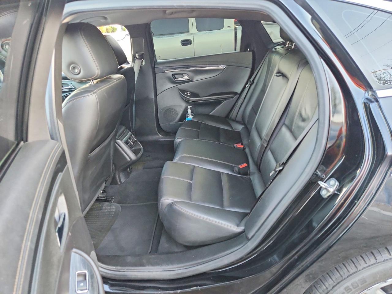 2017 Chevrolet Impala Lt - zdjęcie 10