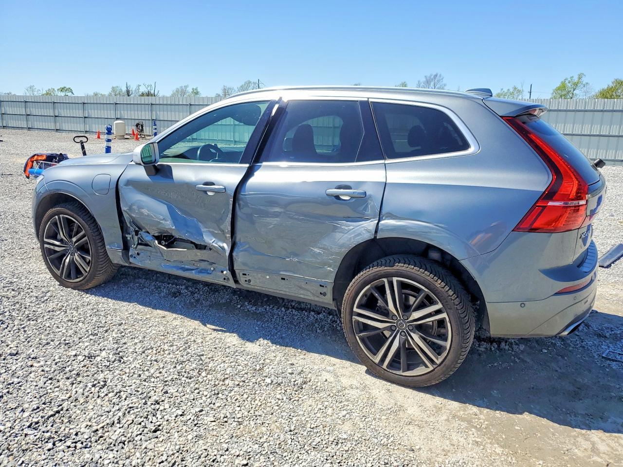 2019 Volvo Xc60 T8 R-Design - zdjęcie 2