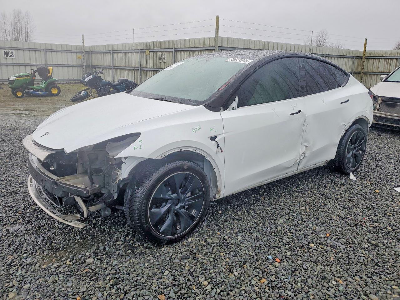 2023 Tesla Model Y - zdjęcie główne