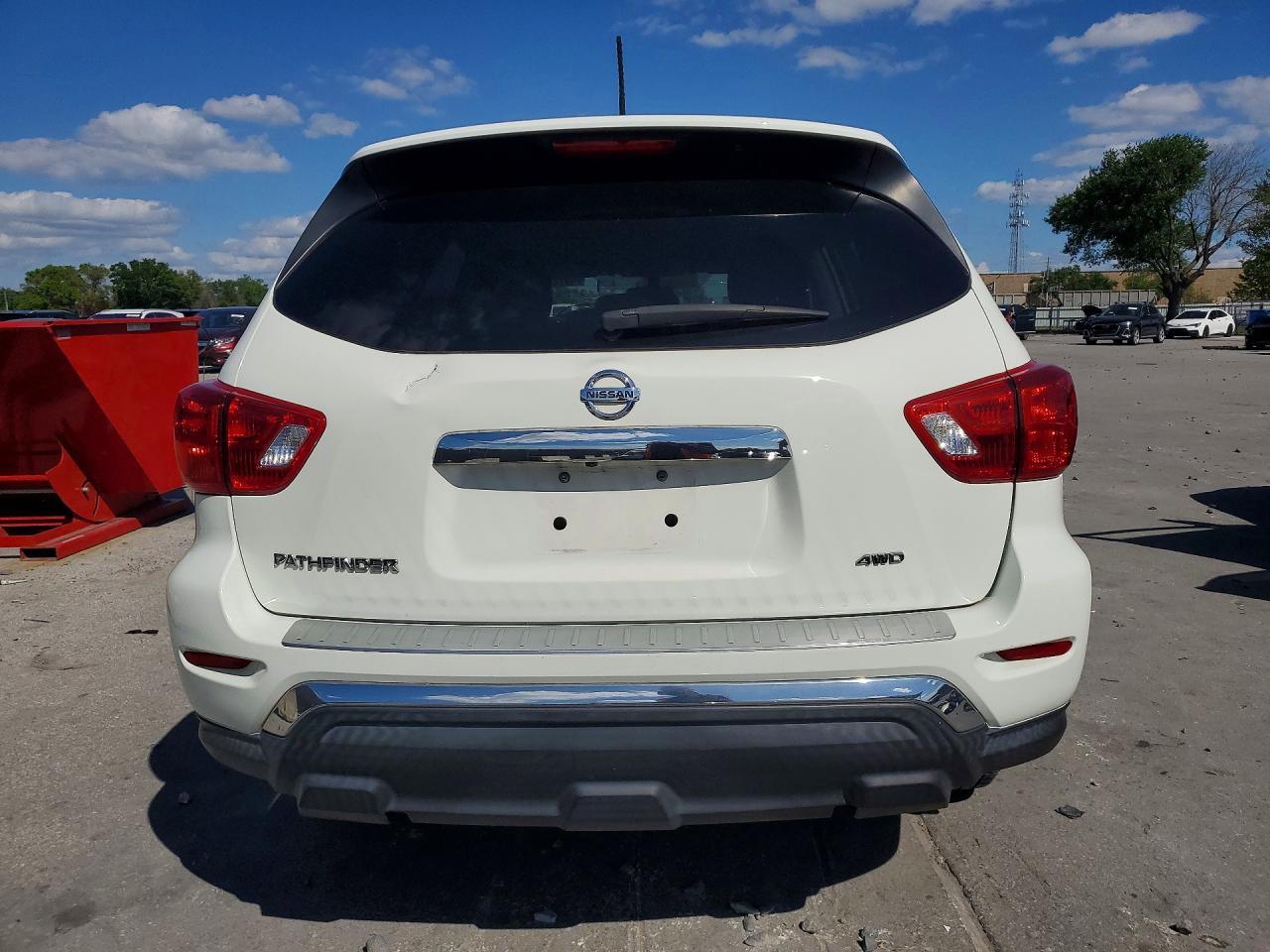 2017 Nissan Pathfinder S - zdjęcie 6