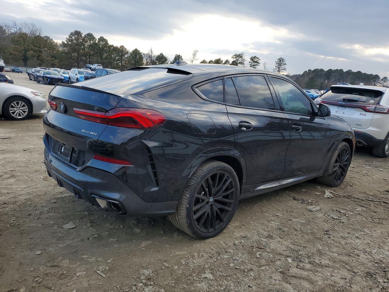 2025 BMW X6 xDrive40I - zdjęcie 3