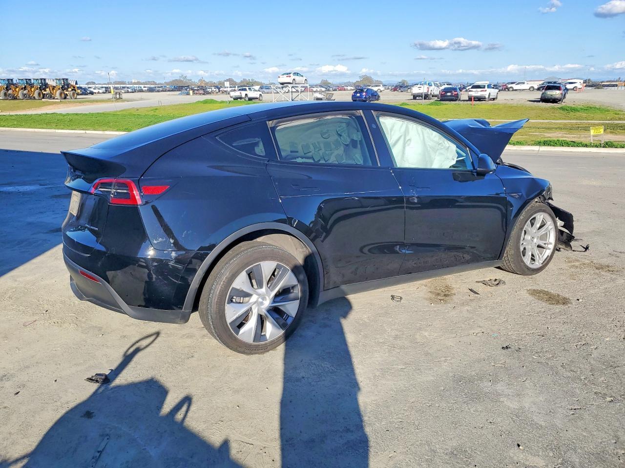 2024 Tesla Model Y - zdjęcie 3
