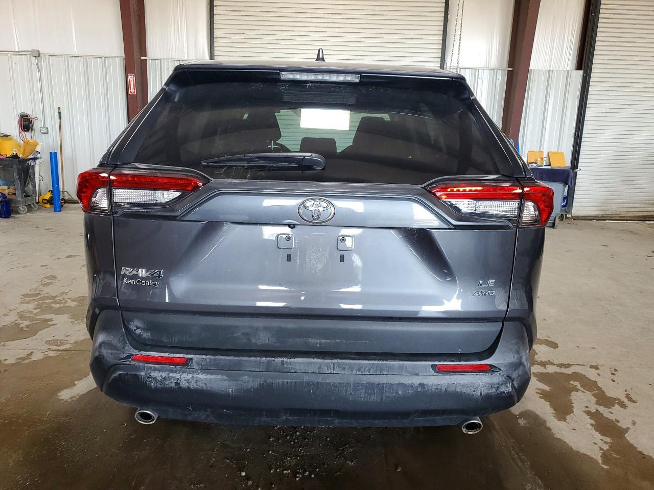 2025 Toyota Rav4 Le - zdjęcie 6