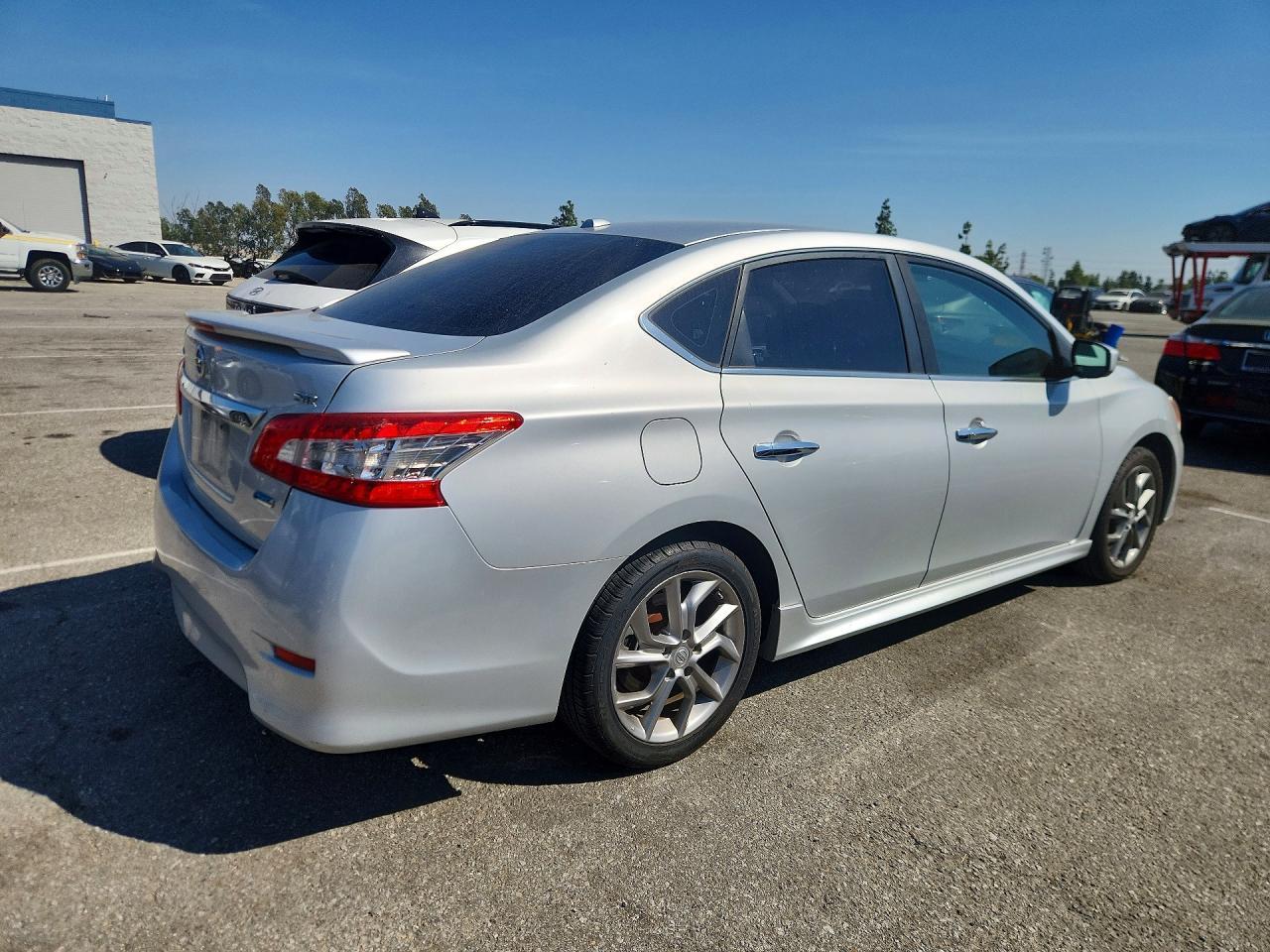 2013 Nissan Sentra S - zdjęcie 3