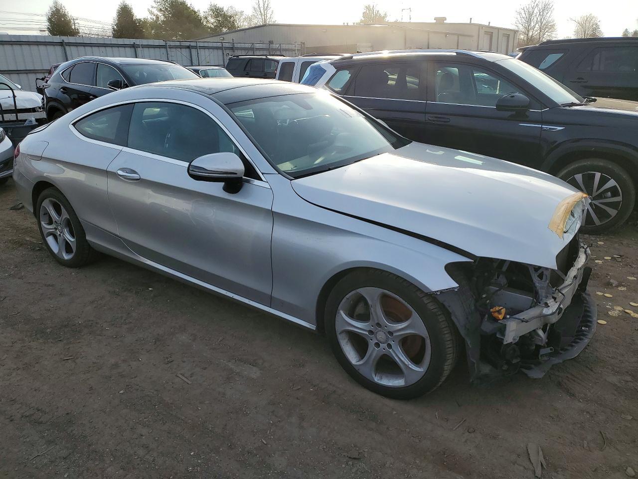 2017 Mercedes-Benz C 300 4Matic - zdjęcie 4