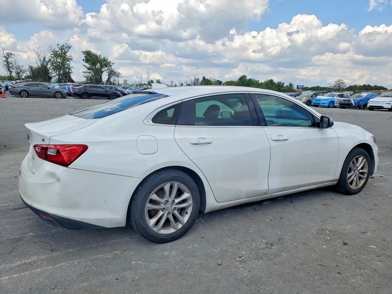 2018 Chevrolet Malibu Lt - zdjęcie 3