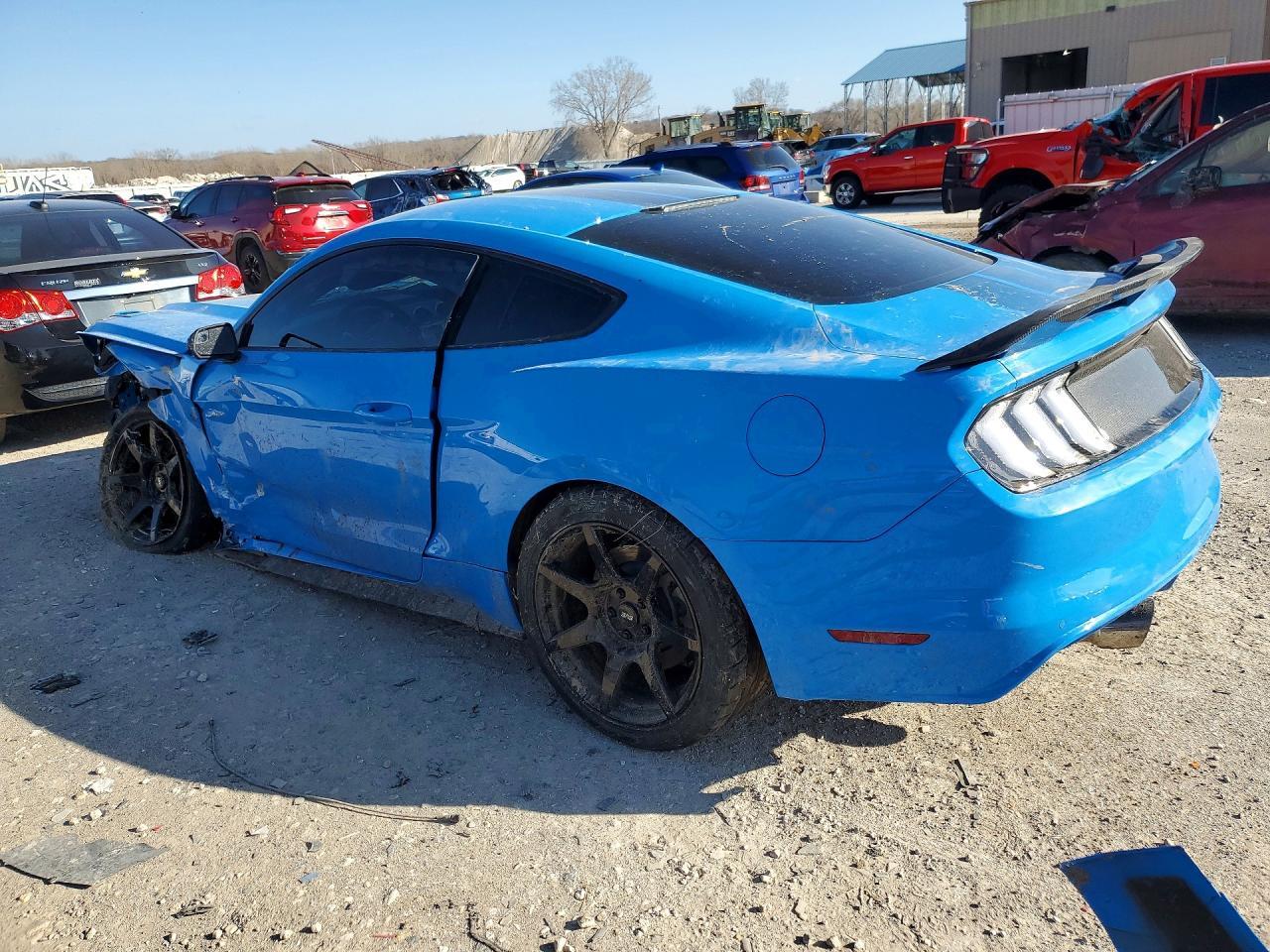 2017 Ford Mustang Gt - zdjęcie 2