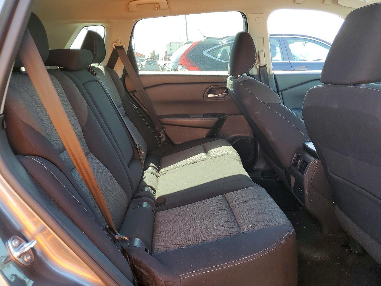 2024 Nissan Rogue Sv - zdjęcie 11