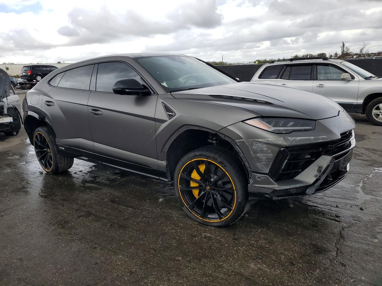 2023 Lamborghini Urus S - zdjęcie 4