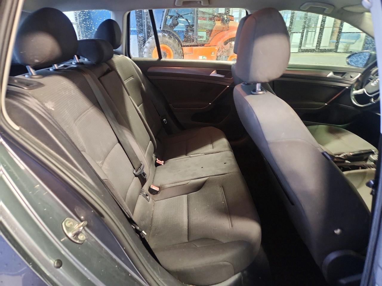 2019 Volkswagen Golf Sportwagen S - zdjęcie 10