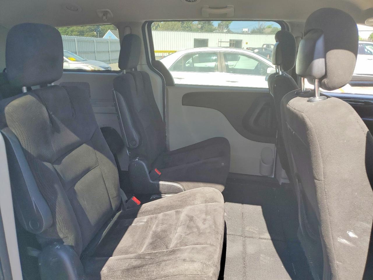 2016 Dodge Grand Caravan Se - zdjęcie 11