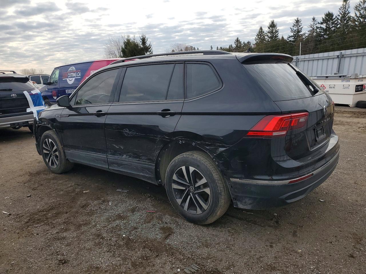 2024 Volkswagen Tiguan S - zdjęcie 2