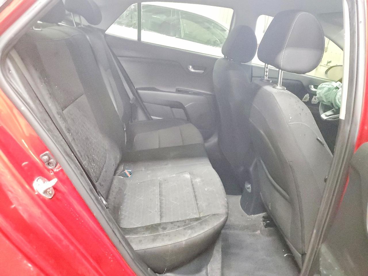 2021 Kia Rio S - zdjęcie 10