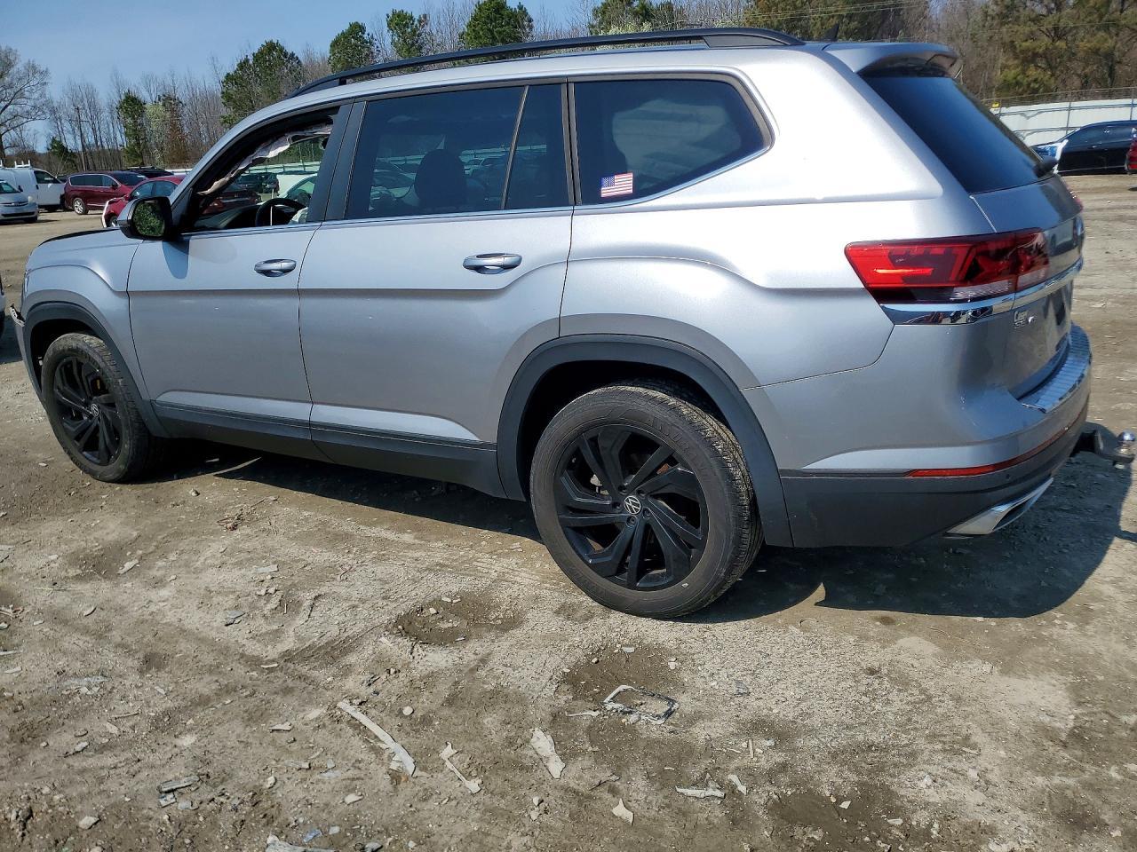 2022 Volkswagen Atlas Se - zdjęcie 2