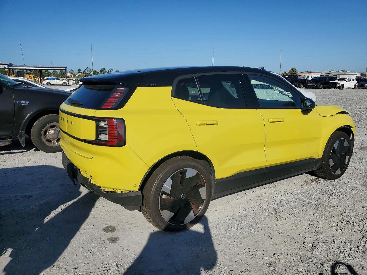 2025 Volvo Ex30 Ultra - zdjęcie 3