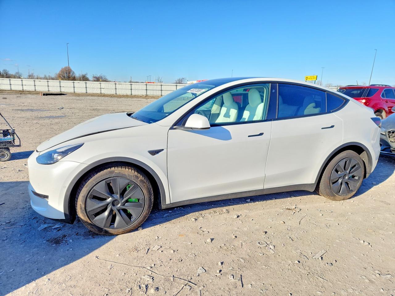 2022 Tesla Model Y - zdjęcie główne