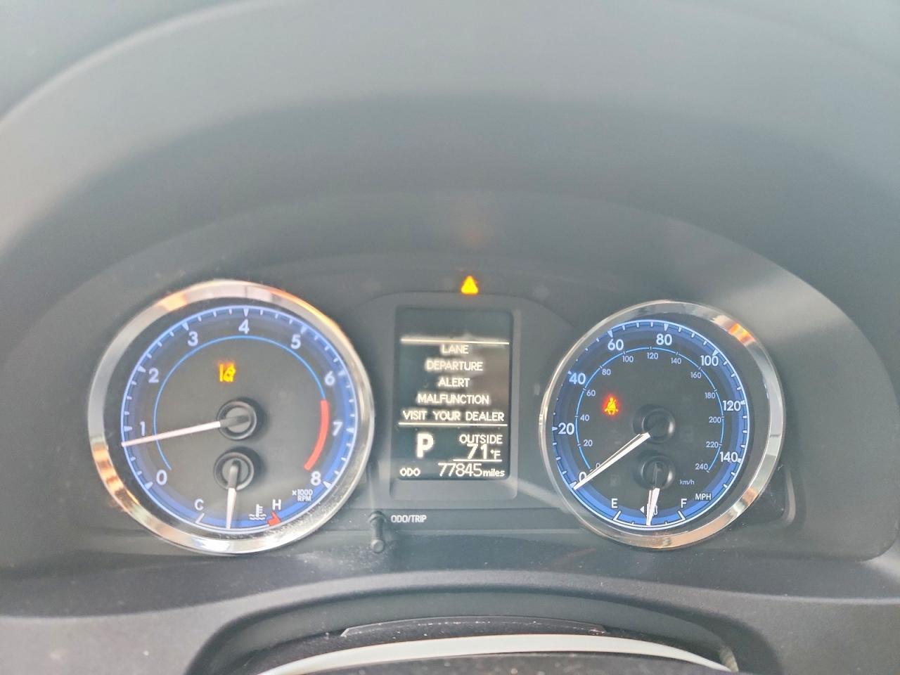 2018 Toyota Corolla Le - zdjęcie 9