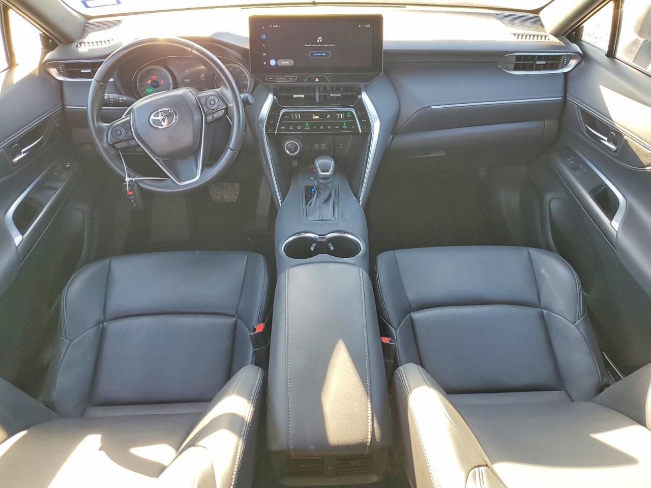 2023 Toyota Venza Nightshade Edition - zdjęcie 8