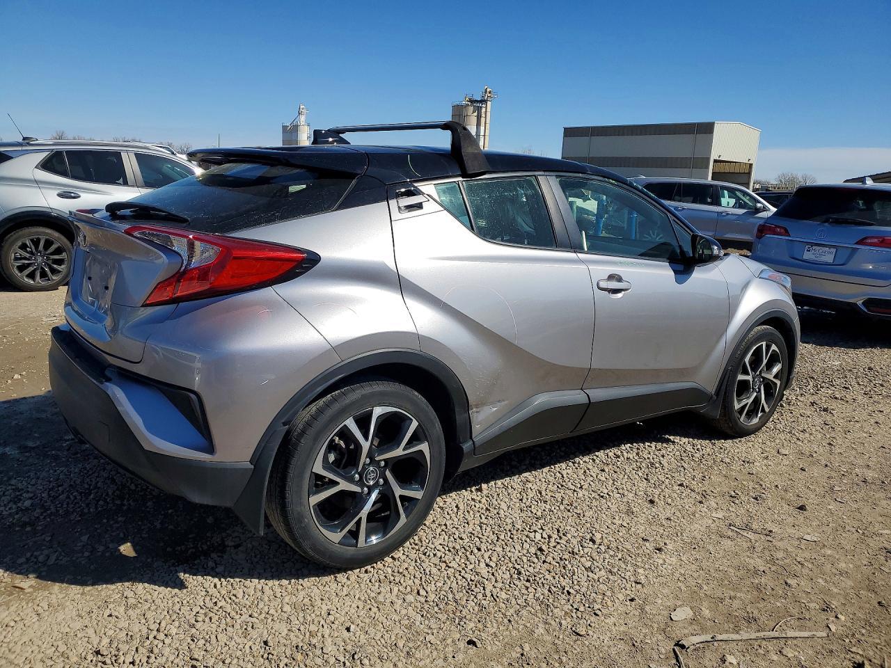 2019 Toyota C-Hr Xle - zdjęcie 3