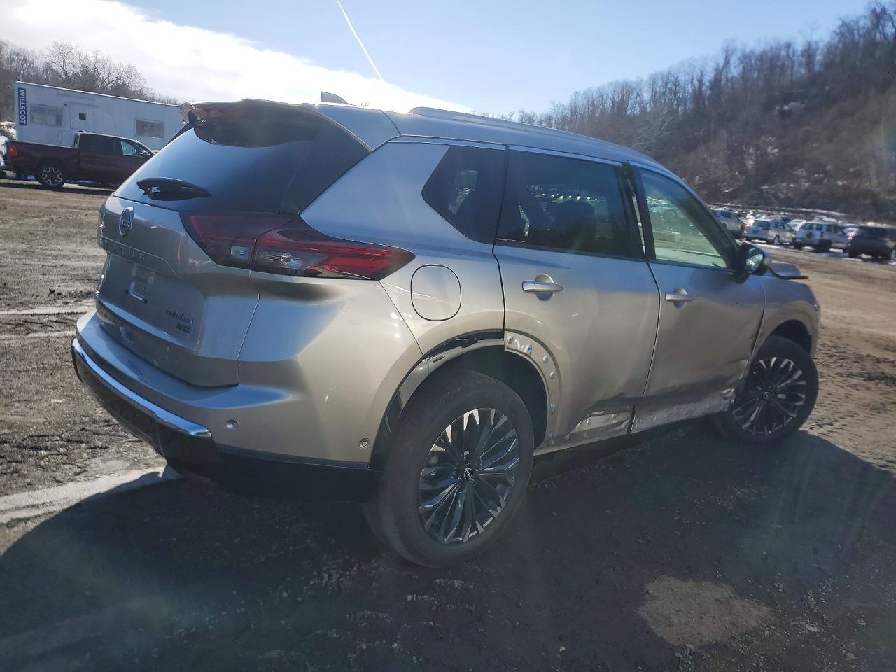 2026 Nissan Rogue Platinum - zdjęcie 3